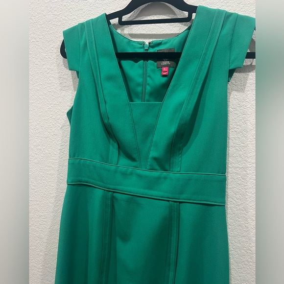 Vince Camuto Green Sheath Mini Dress V-Neck Sleeveless - Picture 2 of 4